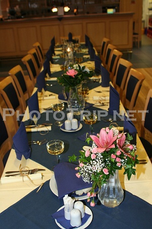 svatební stůl